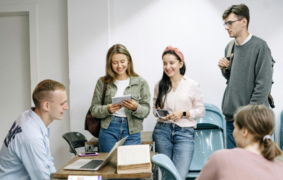 TOP Zaměstnavatelé 2025: Nejnovější studie odhalila, které společnosti studenti nejvíce oceňují